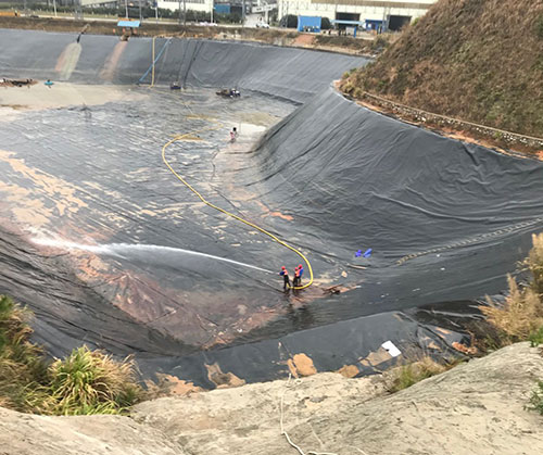 鼎湖废水池清理