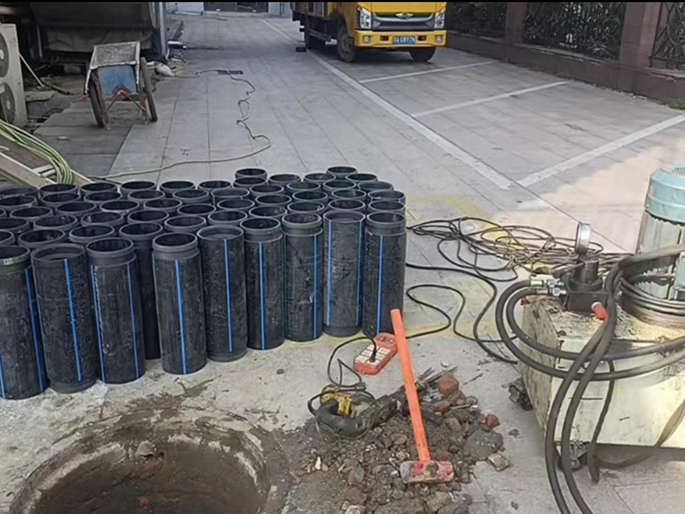 鼎湖PE置换管厂家 DN315置换管 非开挖管短管置换